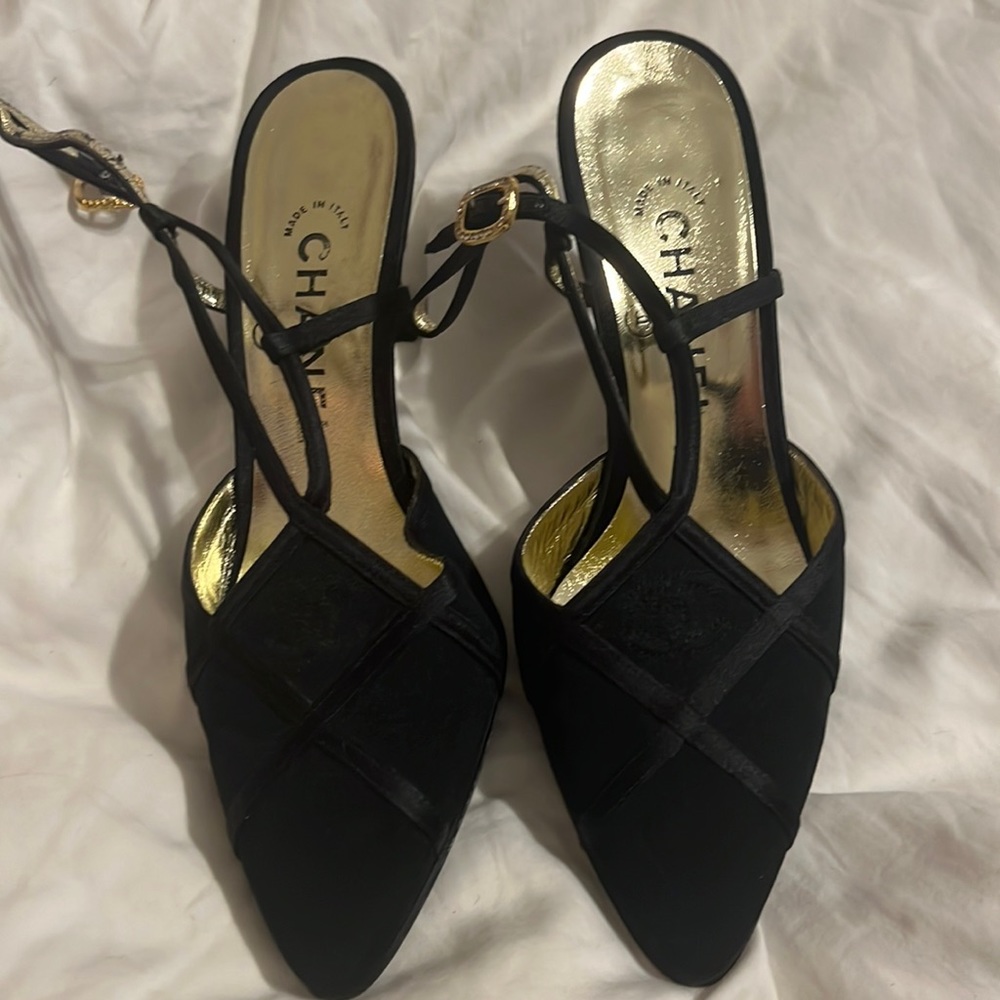 Chanel black satin evening heels 35 1/2 made in Italy